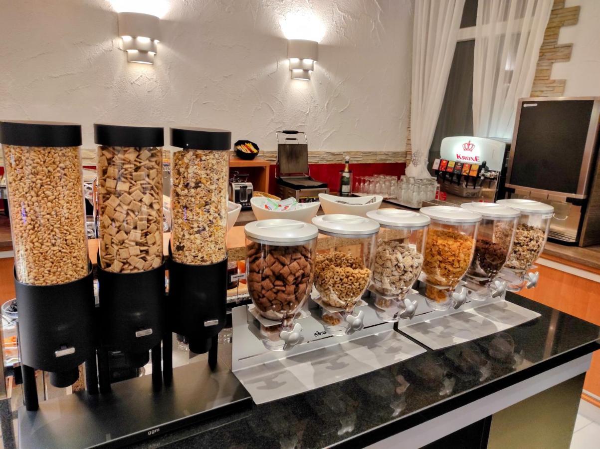 Wellness Hotel Garni Krone 바이에르스브론 외부 사진