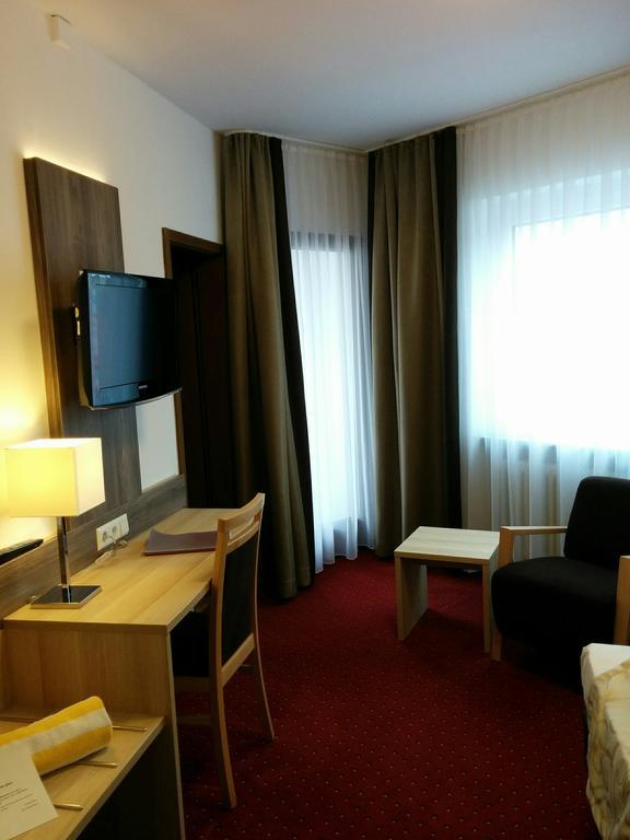 Wellness Hotel Garni Krone 바이에르스브론 외부 사진