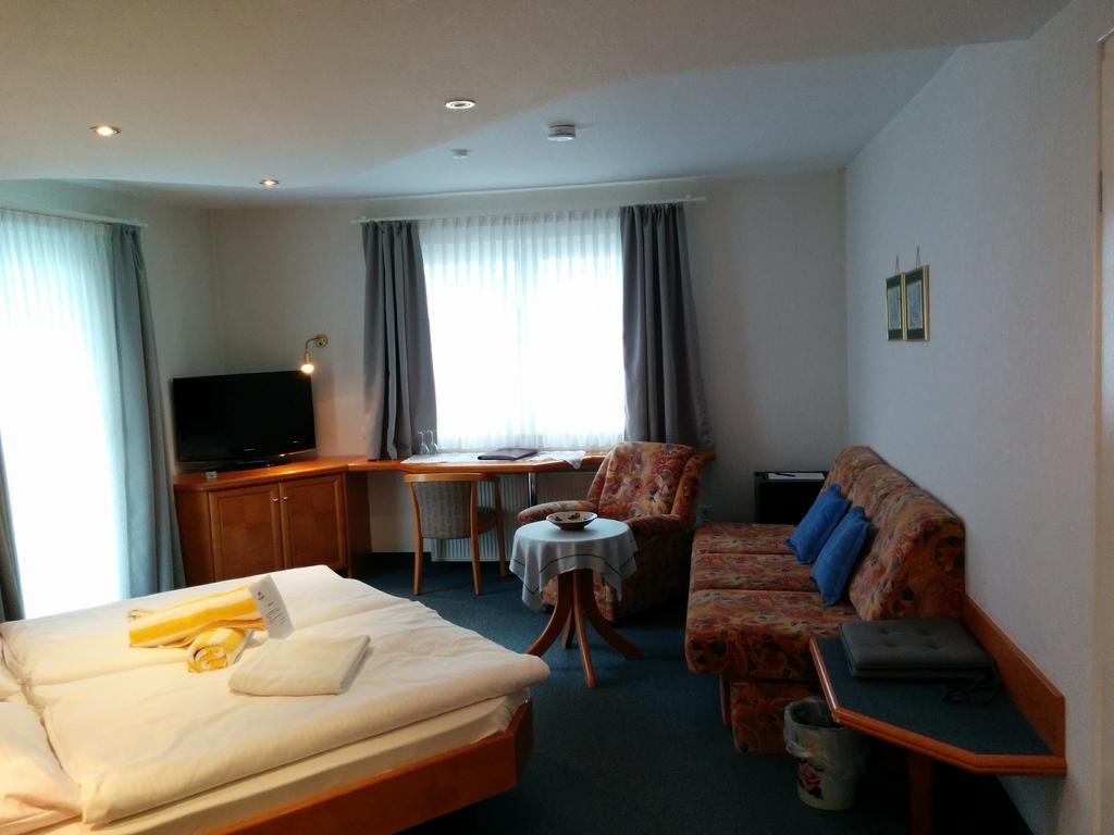 Wellness Hotel Garni Krone 바이에르스브론 외부 사진